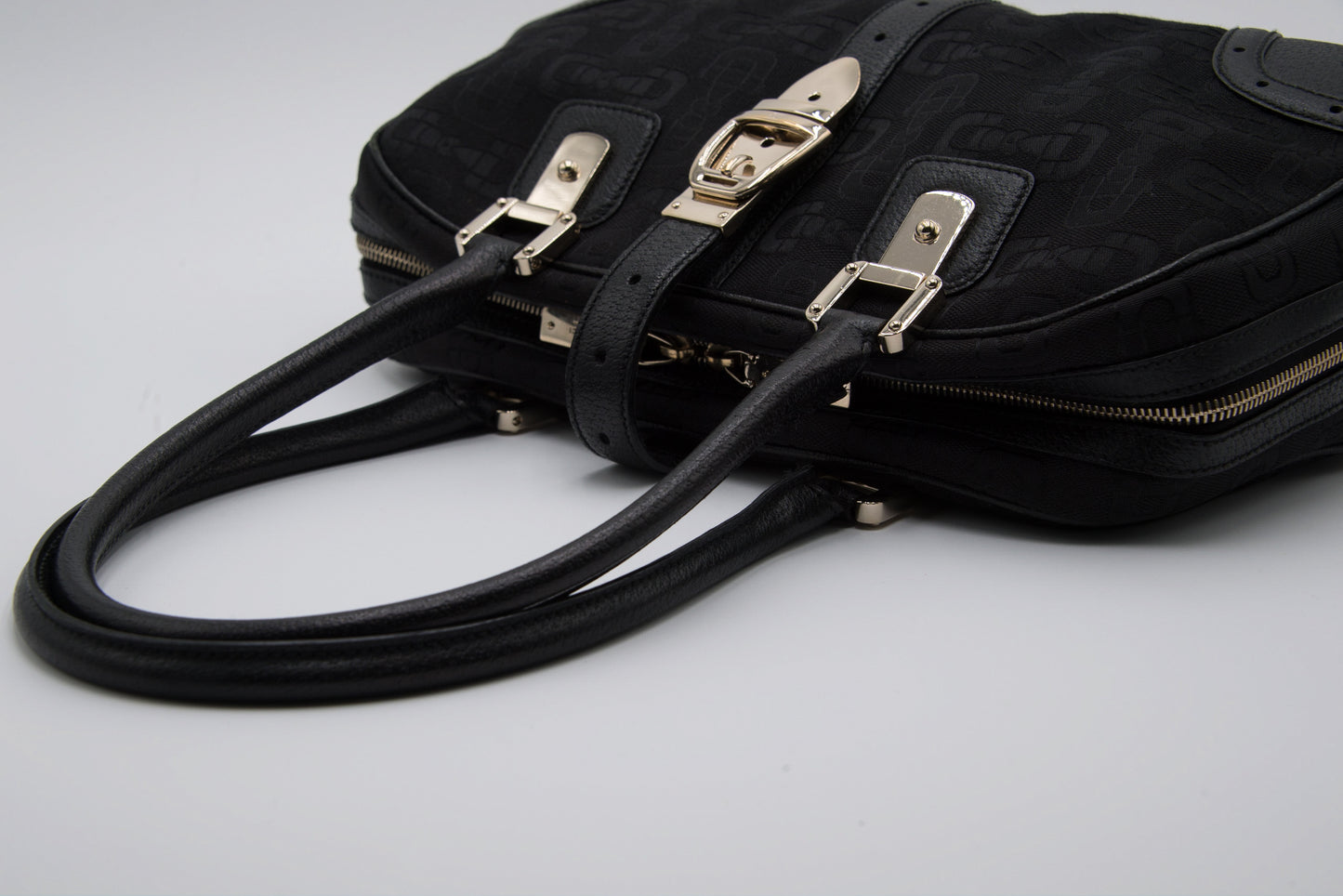 1990’s Gucci Noir Buckle Purse